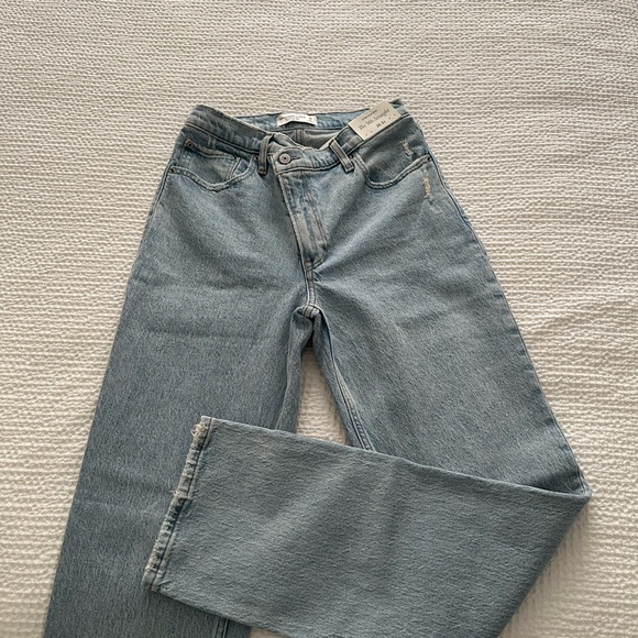 Abercrombie ultra high rise jeans - Picture 4 of 6